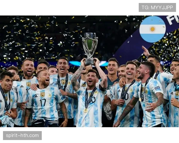 欧洲超级杯巅峰对决一触即发，豪门争锋谁将捧杯？