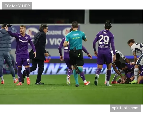 佛罗伦萨中场稳健发挥,助球队再奏凯歌 佛罗伦萨中场稳健发挥,助球队再奏凯歌