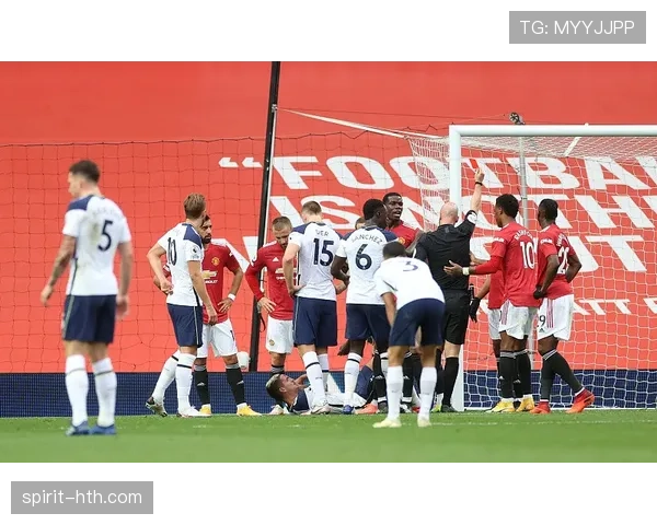 “热刺崩盘警报拉响，争冠梦碎下战术隐患曝光，球队重建何时迎刃而解？”